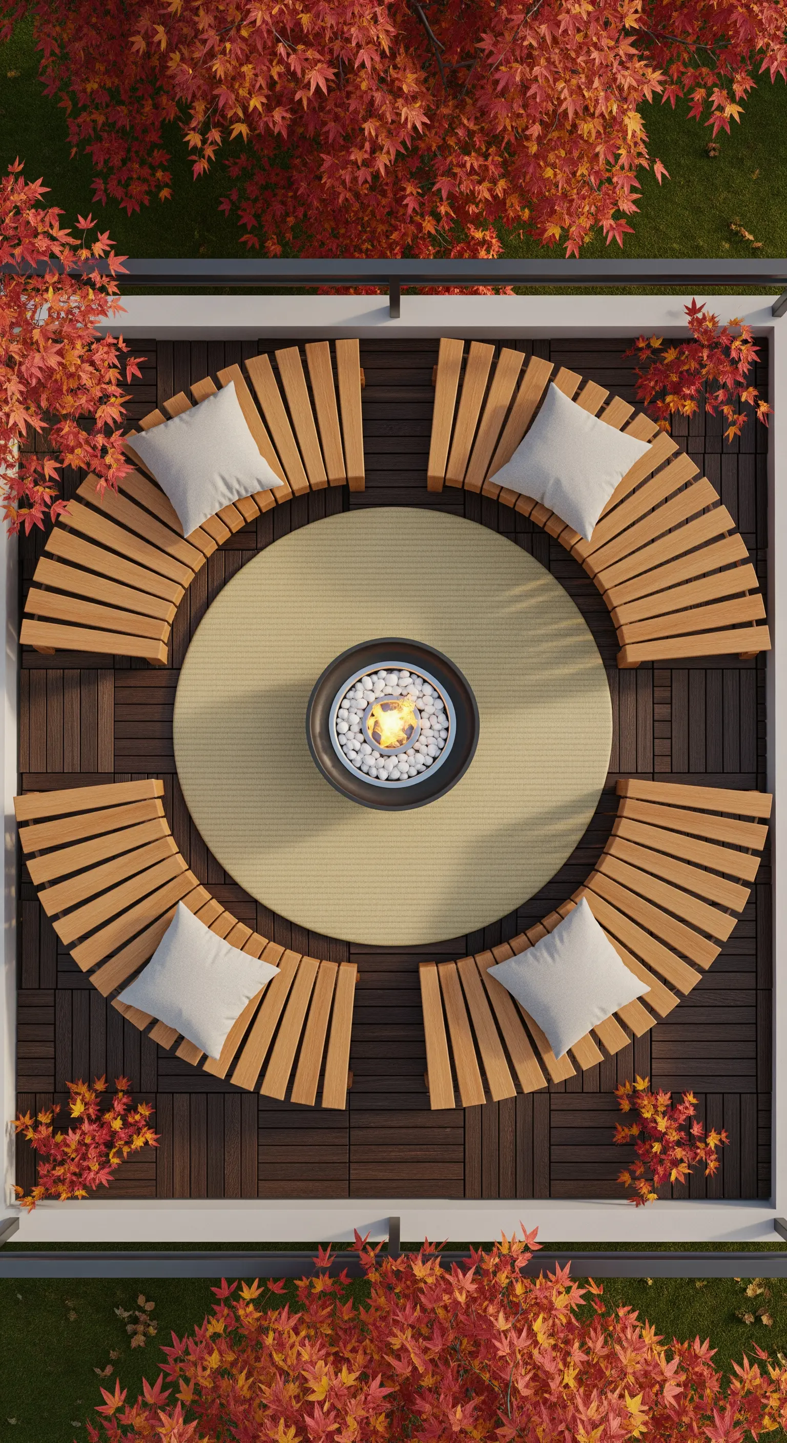 Vista dall'alto di un'area salotto circolare in legno con braciere centrale su un balcone.