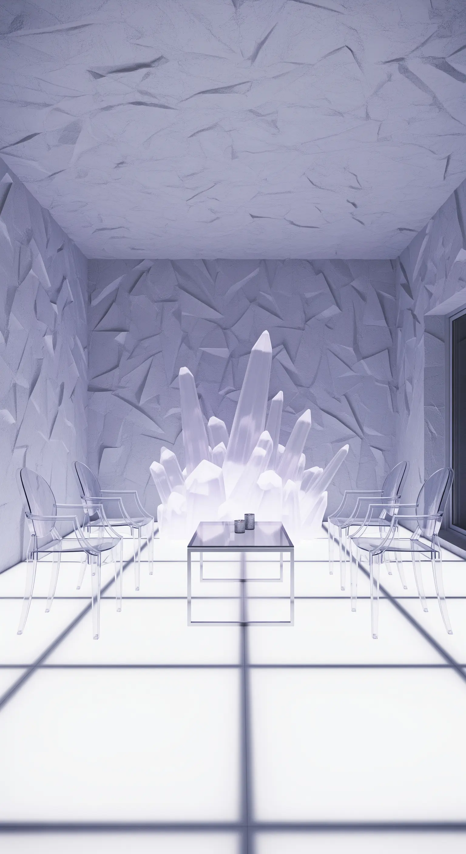 Stanza bianca con pareti geometriche e una scultura a forma di cristalli illuminati.